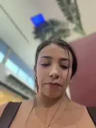 ảnh stream của Hall_16
