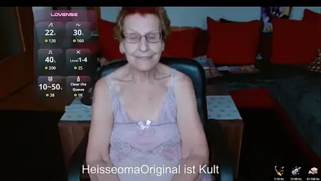 HeisseomaOriginal webcam stripchat model stream image