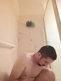 himNIGuys xem trước webcam