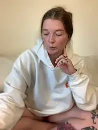 ảnh stream của PussiesnCream_