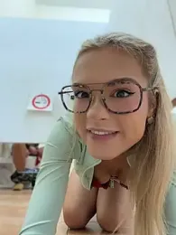 Nicoleevien webcam stripchat model stream image