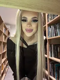 AlyssaFoxx_ webcam stripchat model stream image